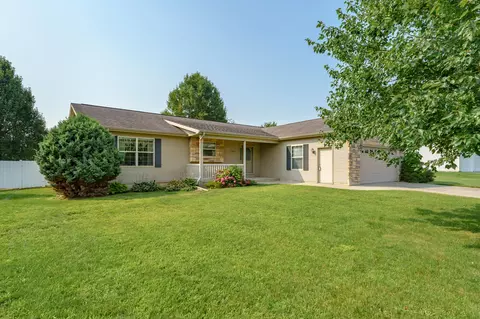 5881 Coddington Ln, Kalamazoo, MI 49009