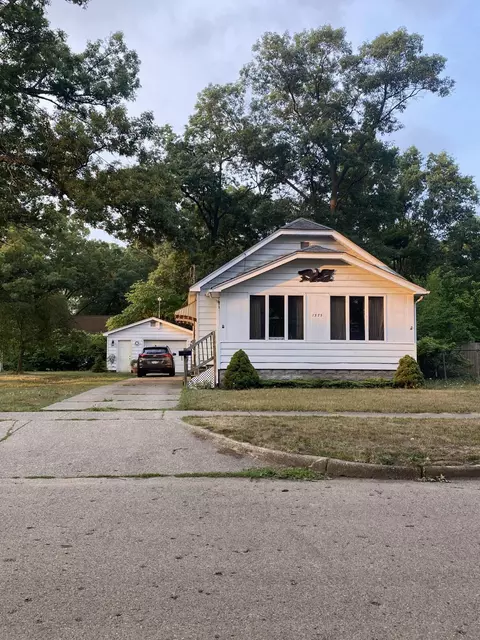 1375 Ducey Ave, Muskegon, MI 49442