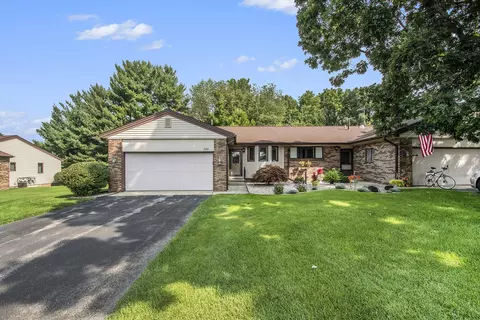 749 Amberwood Dr SW, Byron Center, MI 49315