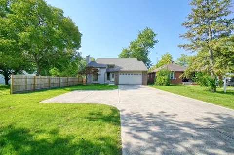 1839 S Custer Rd, Monroe, MI 48161 photo 2