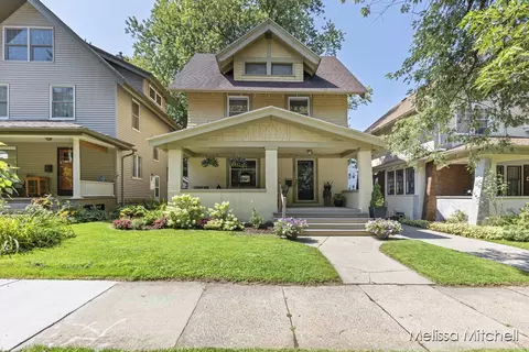 23 Auburn Ave SE, Grand Rapids, MI 49506