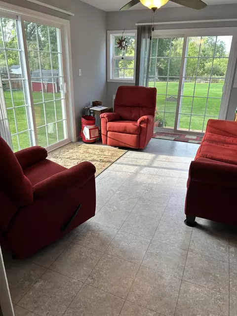 6044 Riverside Dr, Jackson, MI 49201 photo 15