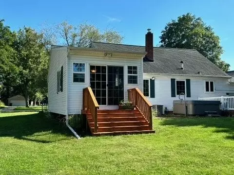 6044 Riverside Dr, Jackson, MI 49201 photo 3