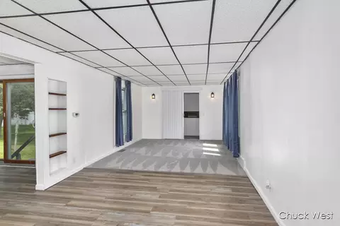 1090 W Valley Rd, Lansing, MI 48906 photo 4