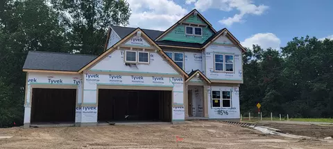 11546 Rifle Dr SE #95, Lowell, MI 49331