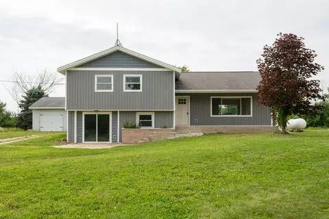 2253 S Baldwin Ave, Fremont, MI 49412