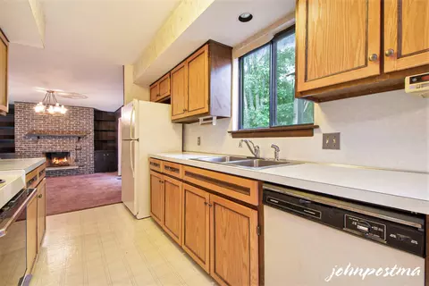 8815 Fulton St E, Ada, MI 49301 photo 11
