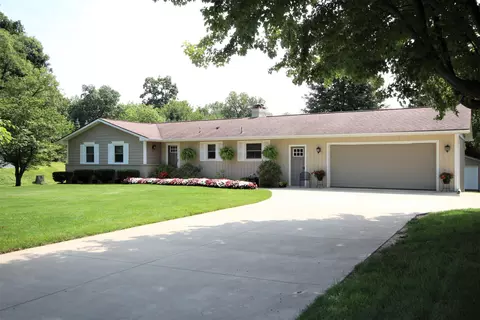 6238 Ormada Dr, Kalamazoo, MI 49048