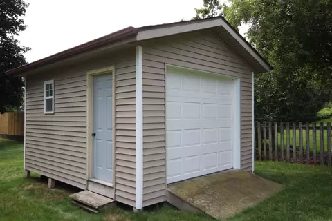 6238 Ormada Dr, Kalamazoo, MI 49048 photo 3