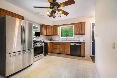 715 Bryant St, Niles, MI 49120 photo 9