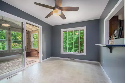715 Bryant St, Niles, MI 49120 photo 10