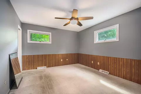 715 Bryant St, Niles, MI 49120 photo 11