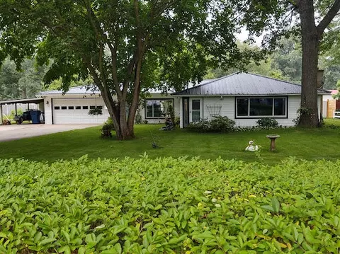 2735 Mcarthur St, Muskegon, MI 49444