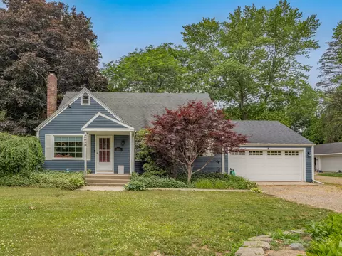 318 W Hamilton Ln, Battle Creek, MI 49015