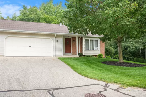 6500 Green Mist Dr SE, Caledonia, MI 49316