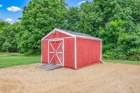 4491 Long Lake Rd, Reading, MI 49274 photo 6