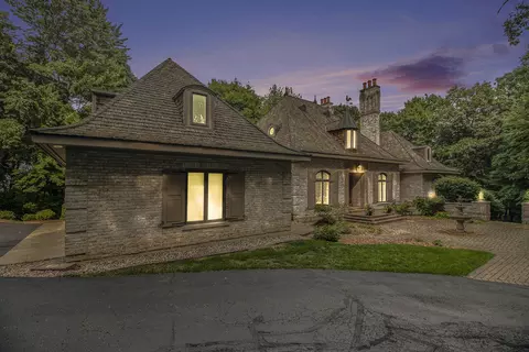 309 Preservation Dr NE, Ada, MI 49301 photo 2