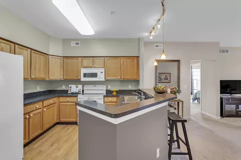 1962 Coventry Cir, Jackson, MI 49201 photo 3