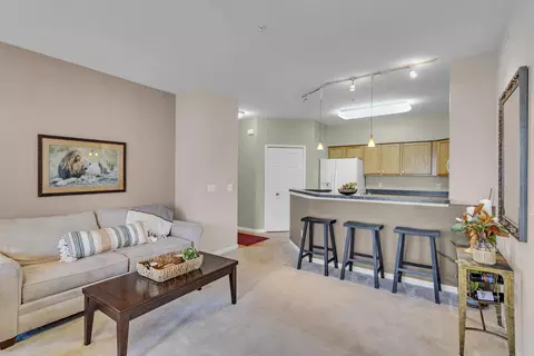 1962 Coventry Cir, Jackson, MI 49201 photo 2