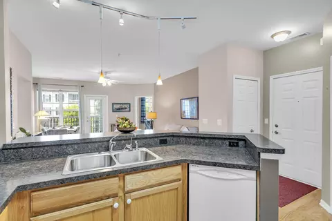 1962 Coventry Cir, Jackson, MI 49201 photo 10