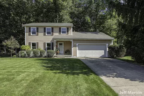 440 Adaway Ave SE, Ada, MI 49301