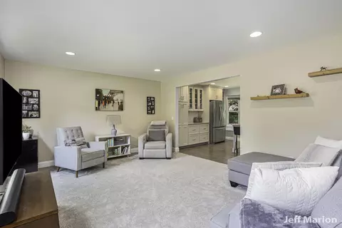 440 Adaway Ave SE, Ada, MI 49301 photo 3