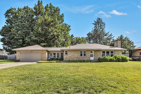 1646 Andrew St SE, Kentwood, MI 49508