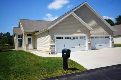 10474 Hammock Cir, Portage, MI 49024