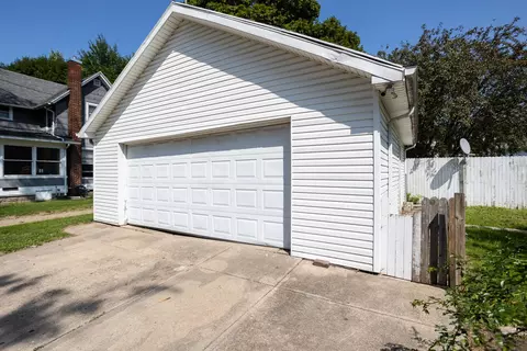 2102 E Ganson St, Jackson, MI 49202 photo 33