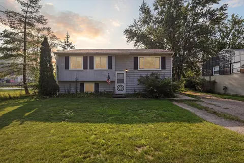 5824 Meredith St, Portage, MI 49002