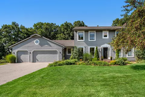 7641 Pine Park Dr SE, Grand Rapids, MI 49546