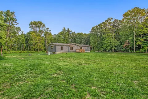 23154 Clemville Dr, Howard City, MI 49329