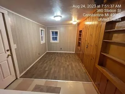 380 Station St, Constantine, MI 49042 photo 10