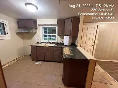 380 Station St, Constantine, MI 49042 photo 9