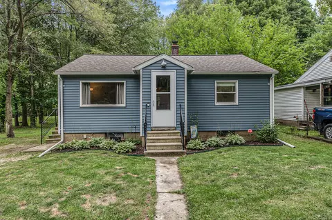5527 Collingwood Ave, Kalamazoo, MI 49004