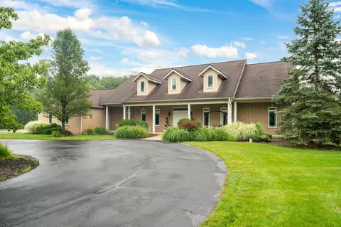 5578 Wing Ave SE, Kentwood, MI 49512