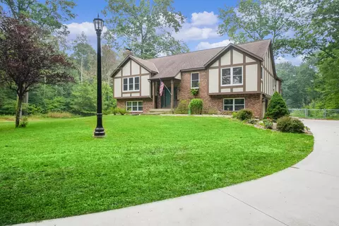 15636 Stanton St, West Olive, MI 49460