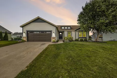 5341 Crestfield Ln, Allendale, MI 49401