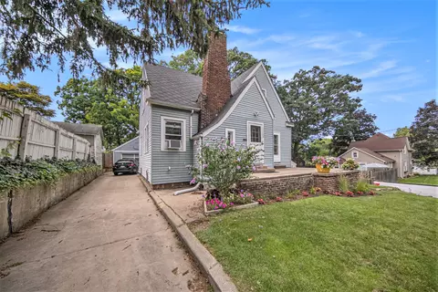 1108 Sixth St, Jackson, MI 49203 photo 3