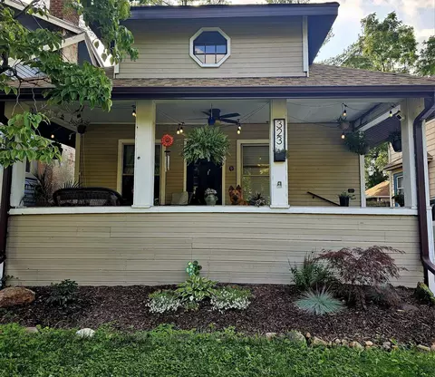 323 N Clemens Ave, Lansing, MI 48912