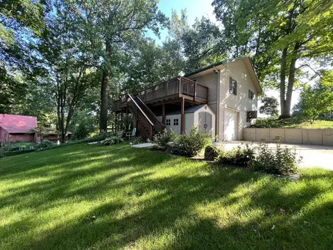 7921 Topinabee Dr, Montgomery, MI 49255