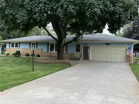 376 Mayflower Ave, Holland, MI 49424