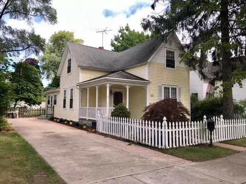 721 E Filer St, Ludington, MI 49431