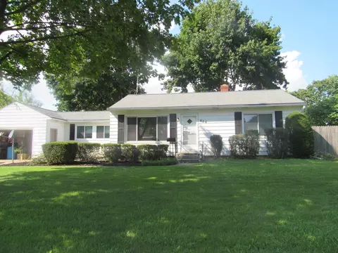 922 Ivanhoe St, Sturgis, MI 49091