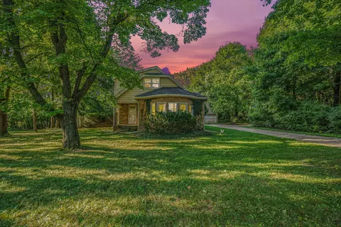 5813 W N Ave, Kalamazoo, MI 49009