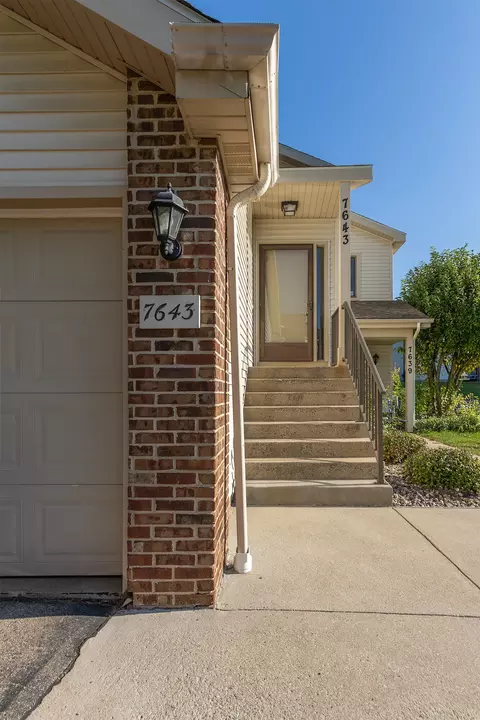 7643 Blackmar Cir, Portage, MI 49024