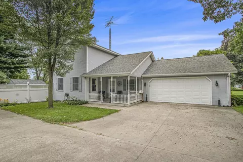 502 W Telegraph, Dowagiac, MI 49047