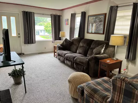 271 Richfield Ave, Springfield, MI 49037 photo 6