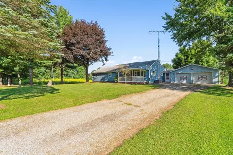 12104 Pope Church Rd, Springport, MI 49284