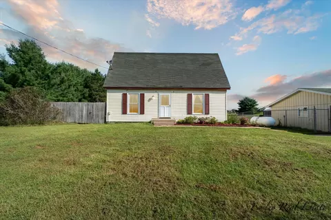 18950 S County Line Rd, Sand Lake, MI 49343